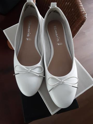 witte ballerina's maat 40 beschikbaar voor biedingen