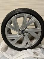 VW Golf Bergamo Pirelli WINTERSET 225/40/18 - GOLF 7/8, Ophalen, 18 inch, Winterbanden, Band(en)