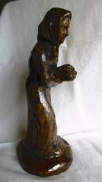 Petri Tegelen, beeld Sprokkelvrouwtje, keramiek, H.30 cm, Ophalen of Verzenden