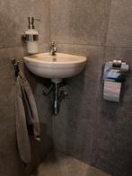 Hoekwastafeltje inclusief kraan, als nieuw € 25,00, Huis en Inrichting, Ophalen of Verzenden, Zo goed als nieuw, Minder dan 100 cm
