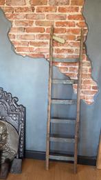 Oud brocante trap gebruikt in een kersenboogerd, Antiek en Kunst, Curiosa en Brocante, Ophalen