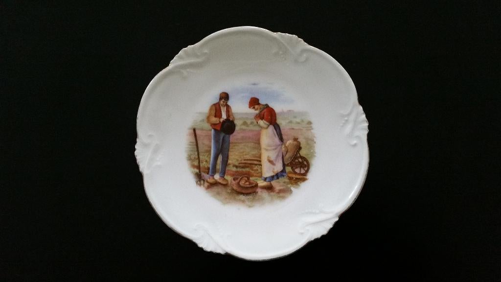 gebaksbordje met opdruk v Het Angelus v Jean Francois Millet, Antiek en Kunst, Curiosa en Brocante, Ophalen of Verzenden