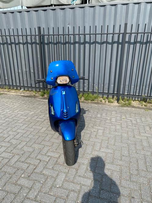 Vespa Sprint Custom Blauw 15100 km, Fietsen en Brommers, Brommers | Vespa, Zo goed als nieuw, Overige modellen, Maximaal 45 km/u
