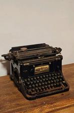 Antieke Continental Typemachine 1920, Ophalen