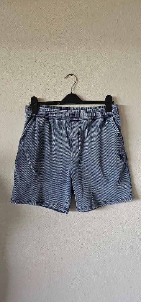 blauw korte broek van Daily paper maat s (29625), Kleding | Dames, Broeken en Pantalons, Blauw, Kort, Verzenden