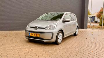 Volkswagen Up! 2020 | 45.600 km | Zilver Metallic beschikbaar voor biedingen