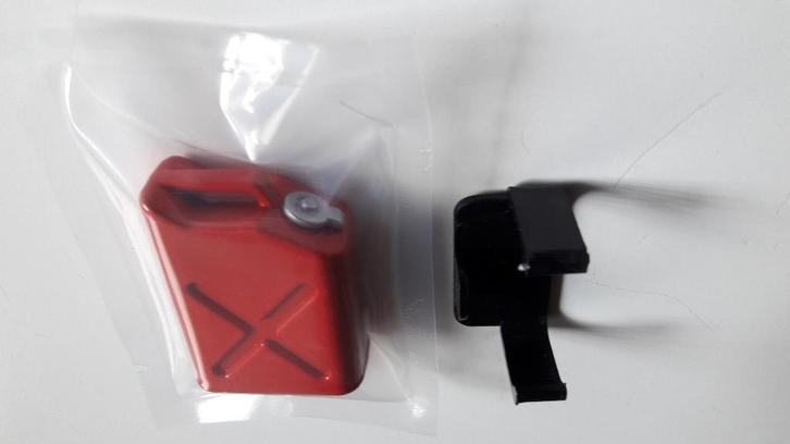 Jerrycan met houder 1:10 model RC kleur rood WPL / Tamiya, Hobby en Vrije tijd, Modelbouw | Radiografisch | Auto's, Nieuw, Onderdeel