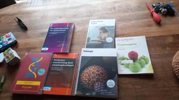 Schoolboeken hbo Verpleegkundige  beschikbaar voor biedingen