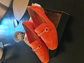 Keurige Oranje Loafers van Marco Tozzi ( 40) beschikbaar voor biedingen