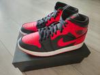 Air Jordan 1 mid banned 42.5 - us9, Kleding | Heren, Schoenen, Ophalen of Verzenden, Nieuw, Overige kleuren