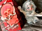 Popmart skull panda song of snow hanger bijna gratis, Ophalen, Pop
