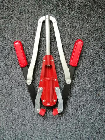 Kurkenpers beschikbaar voor biedingen