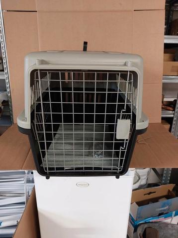 Transportbox-honden/katten bench 65x46x46 beschikbaar voor biedingen