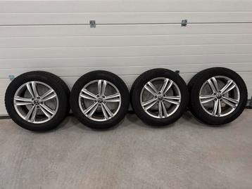 Org. 18" inch VW Sebring velgen + Pirelli 235/55/18 winter beschikbaar voor biedingen