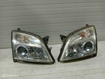 Koplamp Opel Vectra C beschikbaar voor biedingen