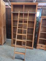 Prachtige teakhouten boekenkast / bibliotheekkast / wandkast, Ophalen, Zo goed als nieuw