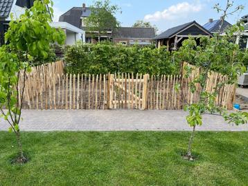 kastanje hekwerk houten hek raster hekwerk  beschikbaar voor biedingen