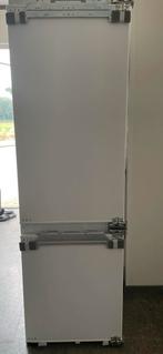 Samsung Inbouw koelkast met vriezer, Ophalen, 200 liter of meer, Met aparte vriezer, 160 cm of meer