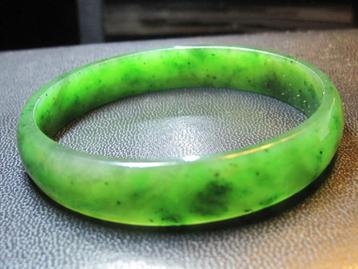 Antieke jade armband excellent groene kleur Armband beschikbaar voor biedingen