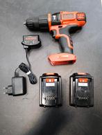 Accuboormachine + 2 accu's, Ophalen, Zo goed als nieuw, Overige typen, Variabele snelheid