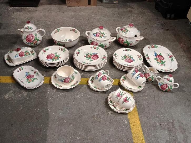 Villeroy & Boch Colmar 6 persoons servies voor 160 euro, Antiek en Kunst, Antiek | Servies compleet, Ophalen