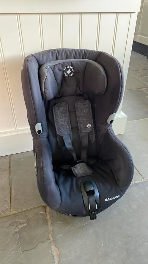 Kinderstoeltje Maxi - Cosi Axiss autostoeltje, Kinderen en Baby's, Autostoeltjes, Zo goed als nieuw, Maxi-Cosi, 9 t/m 18 kg, Autogordel