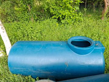 Watertank 1000 liter beschikbaar voor biedingen