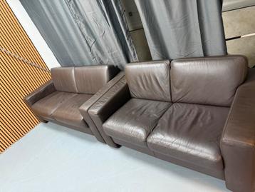 Tweedelig leren bankstel bruin