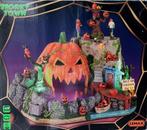 Lemax Spooky Town Isle Of Creepy Jacks, Diversen, Kerst, Ophalen of Verzenden, Zo goed als nieuw