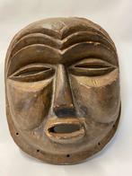 19 eeuws Afrika Masker, Ophalen