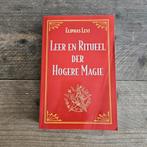 Leer en ritueel der hogere magie - Eliphas Levi, Boeken, Astrologie, Ophalen of Verzenden, Zo goed als nieuw, Achtergrond en Informatie