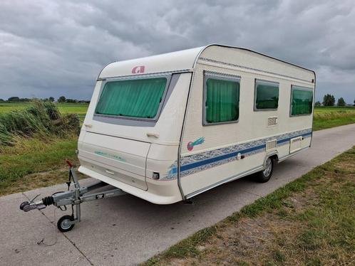 Te koop! Adria unica 502 UP (compleet), Caravans en Kamperen, Caravans, Particulier, tot en met 4, 1000 - 1250 kg, Rondzit, Adria