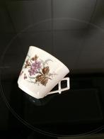 Bijzonder kopje met hoekig oortje, Ophalen of Verzenden
