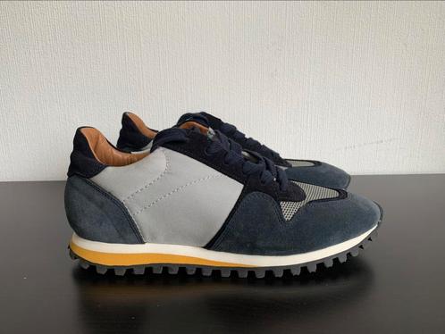Lage sneakers van het merk Closed., Kleding | Dames, Schoenen, Zo goed als nieuw, Sneakers of Gympen, Blauw, Ophalen of Verzenden