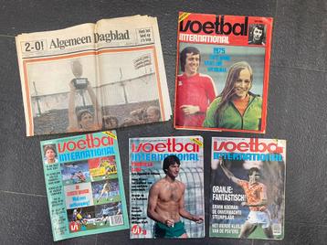 Voetbalinternational 1988 krant 1988 beschikbaar voor biedingen