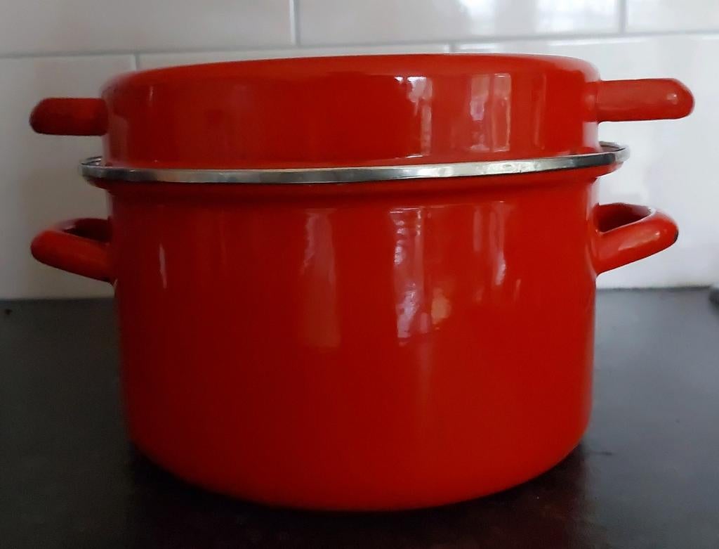 Rode Emaille Pan - 4 Liter, 24cm, Ophalen of Verzenden, Gebruikt, Overige materialen, Kookpan of Snelkookpan