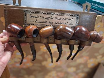 Pijpenrek met 6 pijpen beschikbaar voor biedingen