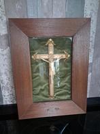 Kruisbeeld achter bol glas, Antiek en Kunst, Ophalen of Verzenden