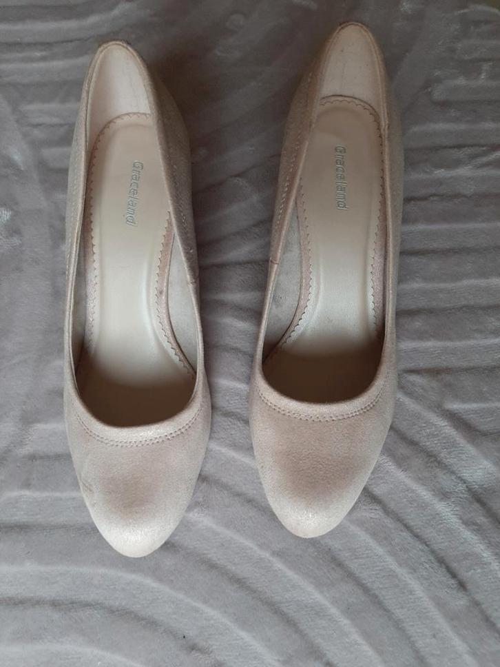 Graceland Pumps - Lichtroze/Zalm - Maat 38, Kleding | Dames, Schoenen, Zo goed als nieuw, Pumps, Roze, Ophalen of Verzenden