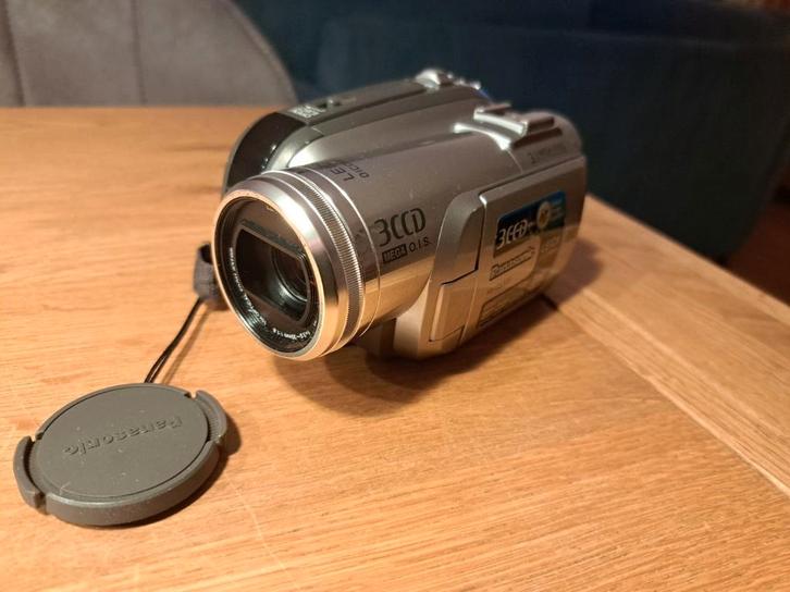 Video camera Panasonic, Audio, Tv en Foto, Videocamera's Digitaal, Gebruikt, Camera, Mini dv, Panasonic, 8 tot 20x, Ophalen of Verzenden