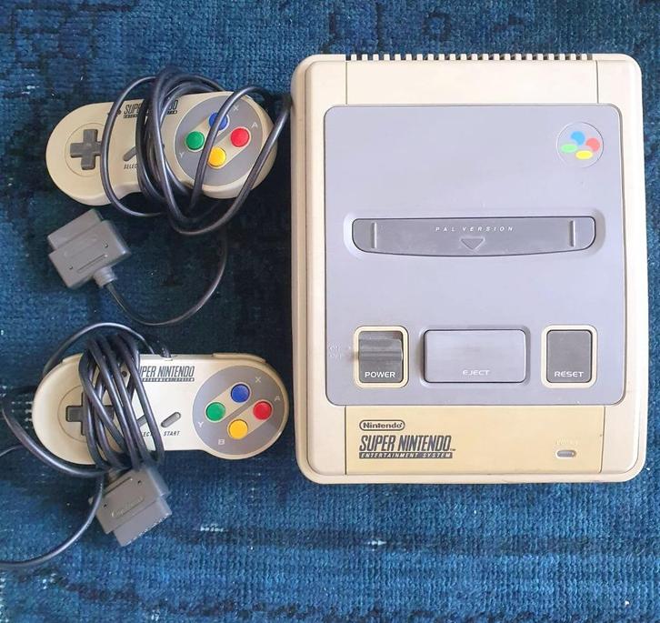 SNES console + 2 controllers + Mario Allstars + Mario World, Spelcomputers en Games, Spelcomputers | Nintendo Super NES, Gebruikt