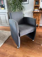 Zes mooie donkergrijze eetkamerstoelen op wieltjes, Huis en Inrichting, Ophalen, Zo goed als nieuw, Vijf, Zes of meer stoelen