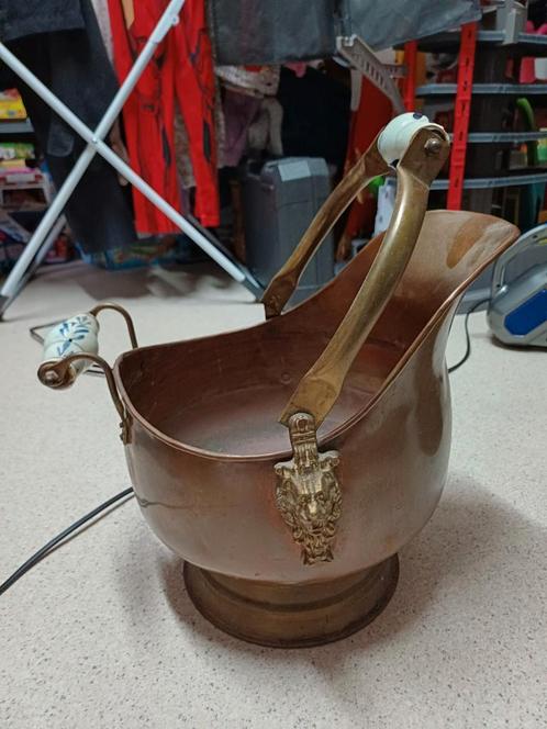 Antieke Koperen Kolenkit met Porseleinen Handvatten, Antiek en Kunst, Antiek | Koper en Brons, Koper, Ophalen of Verzenden