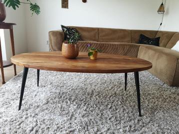 Salontafel - ovaal - design - teakhout - gietijzer  beschikbaar voor biedingen