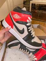 Air Jordan 1 mid SE, Nike, Oranje, Ophalen of Verzenden, Sneakers of Gympen