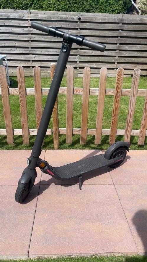 Segway ninebot E step, Fietsen en Brommers, Steps, Zo goed als nieuw, Elektrische step (E-scooter), Ophalen
