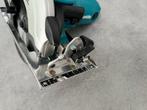MAKITA DSS501Z 18v ACCU CIRKELZAAG 136mm ZAAG INVALZAAG BODY, 30 cm of meer, Nieuw, Hout, 150 cm of meer