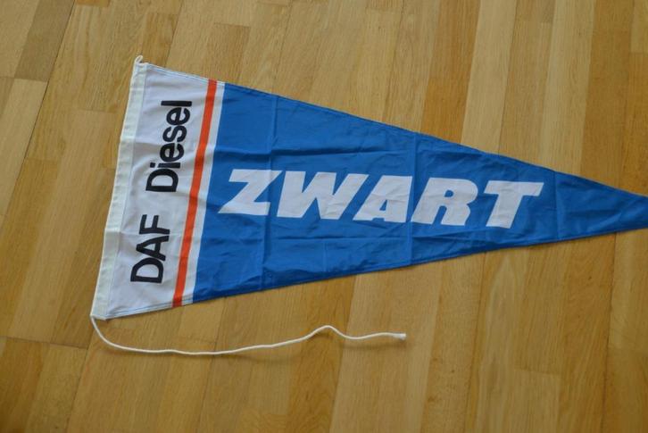 Zwart Daf Diesel puntvlag, Verzamelen, Automerken, Motoren en Formule 1, Zo goed als nieuw, Auto's, Ophalen of Verzenden