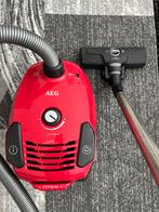 AEG Stofzuiger - Werkt Goed - Schoon - Met Zakje, Stofzuiger, Zo goed als nieuw, Minder dan 1200 watt, Ophalen