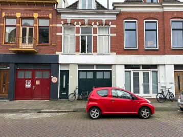 Garage per direct beschikbaar beschikbaar voor biedingen